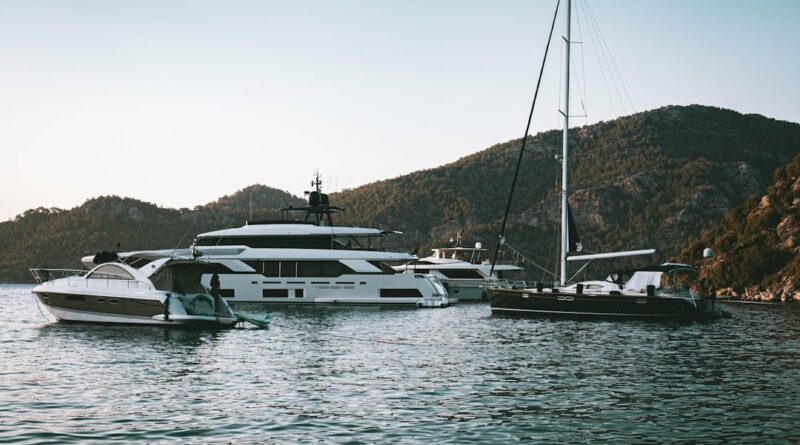 ¿Yate a motor, velero o catamarán? ¿Yate a motor, velero o catamarán?